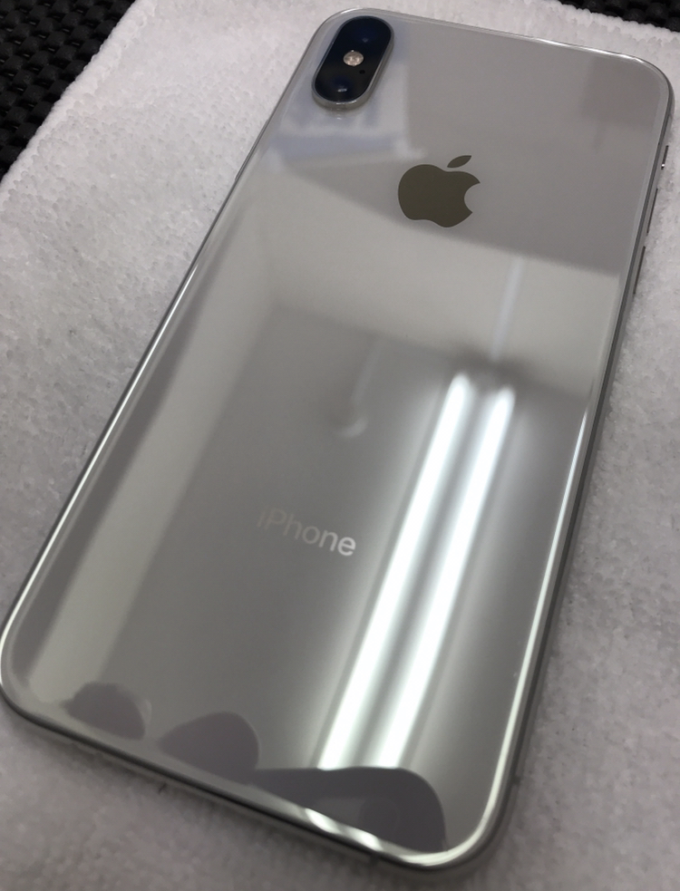 IphoneXS背面