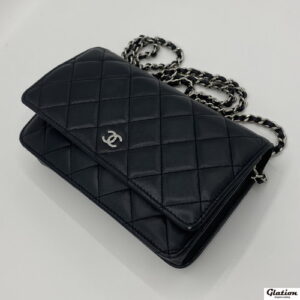 CHANEL(シャネル)チェーンウォレット