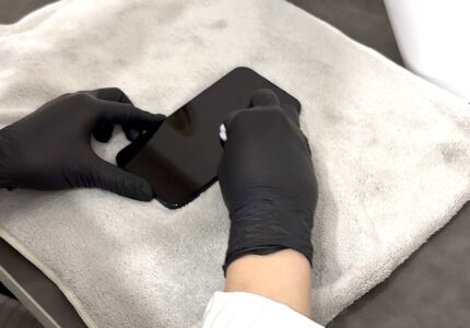 スマホ　iPhone14　ガラスコーティング　グラシオン札幌北区店