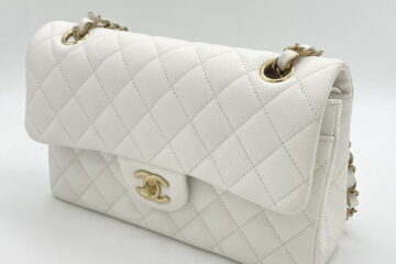 シャネル　CHANEL　マトラッセ　白バッグ