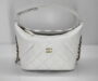 白いバッグの汚れを防ぐには？使い始める前にできる対策【Glation札幌北区店】