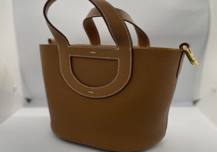 HERMÈS(エルメス) イン・ザ・ループ 18。