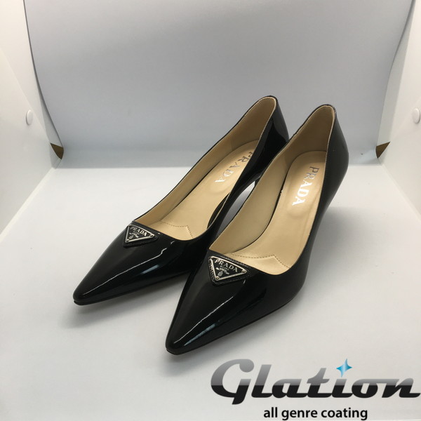 PRADA(プラダ) パテントレザー ポインテッドトゥ パンプス