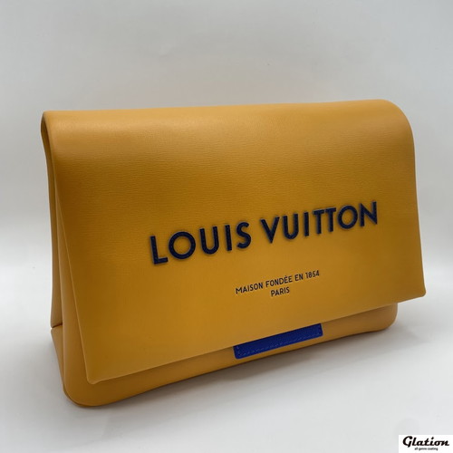 LOUIS VUITTON(ルイ・ヴィトン) テイクアウト・メッセンジャー